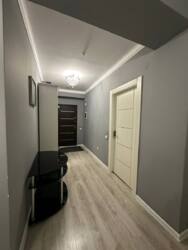 3-��������� �������� � 93.6 �² � 11/12 ����, ���� �� 273/5 ���� 1