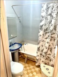 2-��������� �������� � 42 �² � 4/4 ����, ��������� ������ 126 � �������� ���� 6