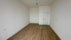 2-��������� �������� � 52.7 �² � 5/7 ����, ���� 5