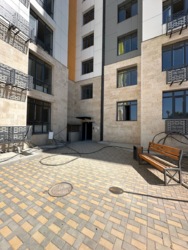 2-��������� �������� � 49.2 �² � 1/9 ����, ������������ 340/39 � �������� �� ����� ���� 3