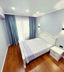 3-��������� �������� � 63.6 �² � 4/13 ����, ���������� 14 ���� 4