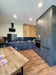 3-��������� �������� � 152.5 �² � 2/2 ����, ��� ��������, 2� �������� ���� 22