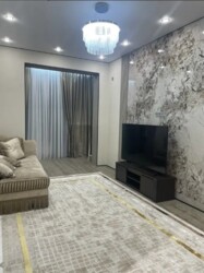 2-��������� �������� � 61.6 �² � 5/10 ����, ����� 58/1 ���� 11