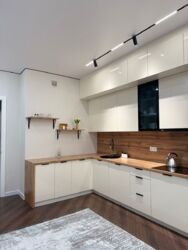 2-��������� �������� � 78.1 �² � 11/16 ����, ������ ������ 11 ���� 4