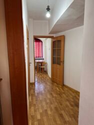 2-��������� �������� � 57.1 �² � 8/9 ����, �������� ������ � �������-�������� ������ ���� 10