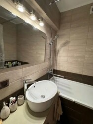 1-��������� �������� � 35.6 �² � 5/5 ����, ���������� 30� ���� 8