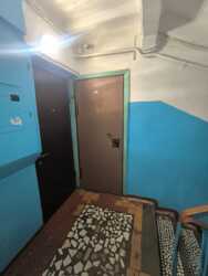 3-��������� �������� � 61.7 �² � 1/4 ����, �������� 7 � ����������� ���� 9