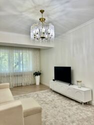 2-��������� �������� � 50.9 �² � 2/10 ����, ������������ 40 � ���������� ���� 14