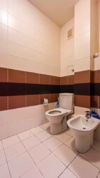 2-��������� �������� � 127 �² � 8/13 ����, ���-������ 95 � ��������� ���� 16