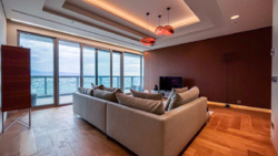 Ritz Carlton ���� 25