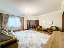 3-��������� �������� � 135 �² � 14/15 ����, ������ 128 ���� 9