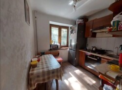 2-��������� �������� � 46 �² � 3/4 ����, ����������� 36 � ���. ��. ��������� ���� 9