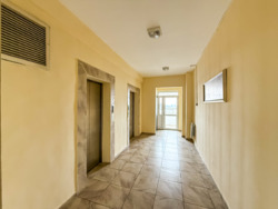 3-��������� �������� � 135 �² � 14/15 ����, ������ 128 ���� 33