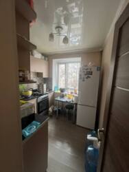 2-��������� ��������, 41 �², 4/4 ����, �������� 64� � �������� -�������� ���� 6