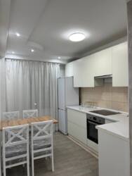 3-��������� �������� � 78 �² � 4/12 ����, ���-������ 81 � Villa dei Fiori, ������������ ��� ���� 9