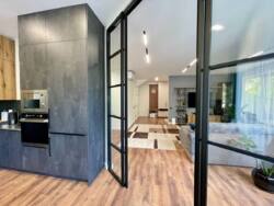 3-��������� �������� � 152.5 �² � 2/2 ����, ��� ��������, 2� �������� ���� 21