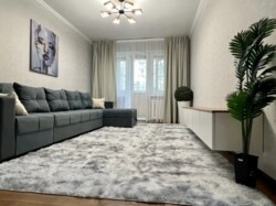 3-��������� �������� � 60 �² � 2/4 ����, ���������� 101 � �������� ���� 1