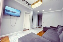 3-��������� �������� � 63.6 �² � 4/13 ����, ���������� 14 ���� 9