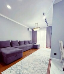 3-��������� �������� � 63.6 �² � 4/13 ����, ���������� 14 ���� 10