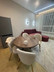 2-��������� �������� � 56 �² � 19/20 ����, ������ ����� 237 ���� 7