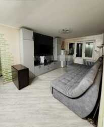 38,5млн с нашими отдаст/ Пластиковые окна, неугловая, встроенная кухня, новая сантехника, кладовка, счётчики, тихий двор, кондиционер,домофон, ламинат, видеонаблюдение, видеодомофон фото 1 38,5млн с нашими отдаст/ Пластиковые окна, неугловая, встроенная кухня, новая сантехника, кладовка, счётчики, тихий двор, кондиционер,домофон, ламинат, видеонаблюдение, видеодомофон фото 1