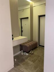 2-��������� �������� � 104 �² � 10/19 ����, ���� 164 �3 � ������������� ���� 10