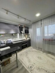 2-��������� �������� � 80 �² � 9/12 ����, ��� ������-3, ������������ 28/9 ���� 3