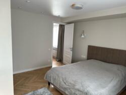 3-��������� �������� � 69 �² � 4/18 ����, �������� 103 � ������ ���� 8