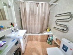 4-��������� �������� � 85.9 �² � 5/6 ����, �������� 154 ���� 29