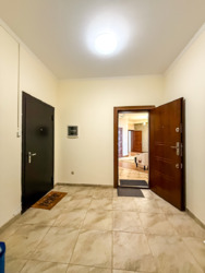 3-��������� �������� � 135 �² � 14/15 ����, ������ 128 ���� 32