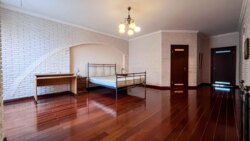 2-��������� �������� � 127 �² � 8/13 ����, ���-������ 95 � ��������� ���� 18