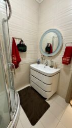 4-��������� �������� � 138 �² � 7/12 ����, ����������� 35� � ������ ���� 16