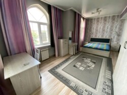 2-��������� �������� � 70 �² � 3/3 ����, ��������� ������ 94 � ���� �� ���� 3