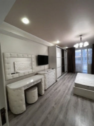 2-��������� �������� � 65 �² � 7/12 ����, ���� �� 273/5 ���� 2