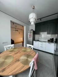 1-комнатная квартира · 40 м² · 8/12 этаж, Сатпаева 90 — Туркебаева фото 4 1-комнатная квартира · 40 м² · 8/12 этаж, Сатпаева 90 — Туркебаева фото 4