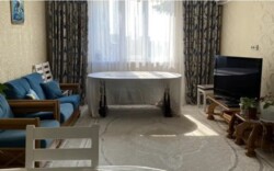 3-��������� �������� � 79.9 �² � 7/9 ����, ��� �������-2, ������� 2 ���� 3