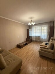 2-��������� �������� � 49.7 �² � 2/5 ����, �������� 171� ���� 2