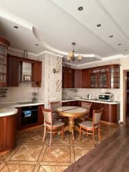 3-��������� �������� � 90.3 �² � 7/20 ����, ������������� 163 ���� 4