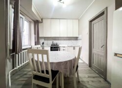 3-��������� ��������, 64 �², 6/9 ����, ��� �����-2 � �����-��������� ���� 25