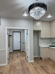 2-��������� �������� � 45 �² � 2/10 ����, ���� �� 285/8 ���� 3