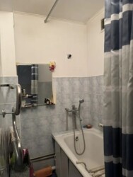 2-��������� �������� � 48.6 �² � 4/5 ����, ��� �����, ��������� � ��������� ������ ���� 7