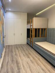 2-��������� �������� � 104 �² � 10/19 ����, ���� 164 �3 � ������������� ���� 2