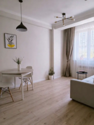 4-��������� �������� � 136 �² � 6/14 ����, �������� 277/7 ���� 2