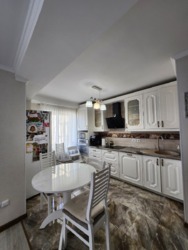 3-��������� �������� � 71.7 �² � 12/13 ����, �������� ���-������ 83 � ��������� ���� 13