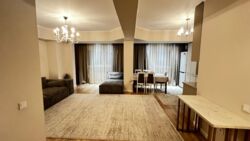 3-��������� �������� � 82,2 �² � 2/8 ����, ��������� 52 ���� 3