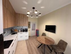 2-��������� �������� � 80 �² � 6/12 ����, �������� ������ 225 � ��������� ���� 17