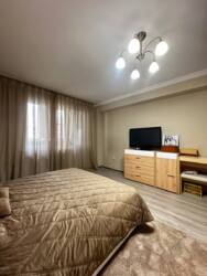 3-��������� �������� � 93.6 �² � 11/12 ����, ���� �� 273/5 ���� 15