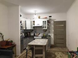 2-��������� �������� � 55 �² � 2/13 ����, ������ ������ 17� � ������� ���� 10