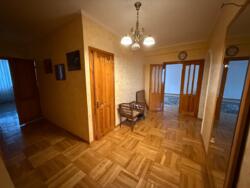 3-��������� �������� � 120.6 �² � 2/9 ����, ������� 9� � Essentai Mall ���� 12