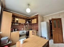 3-��������� �������� � 75 �² � 3/5 ����, �������� 169 ���� 3